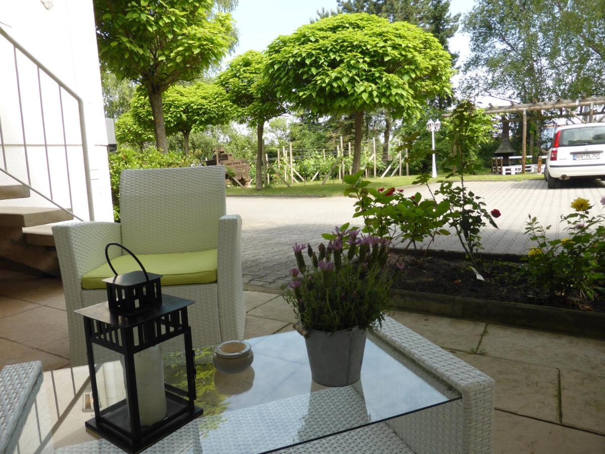 Gaestehaus Eschment Bissersheim Esterno foto