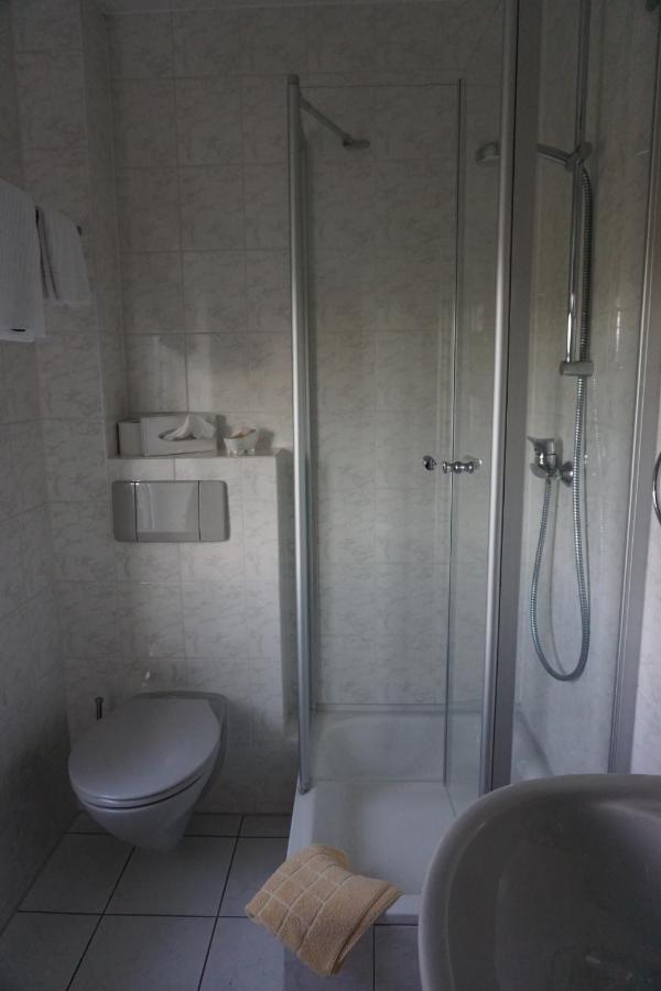 Gaestehaus Eschment Bissersheim Esterno foto