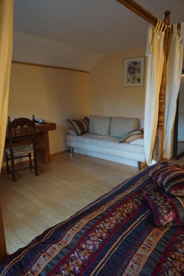 Gaestehaus Eschment Bissersheim Esterno foto